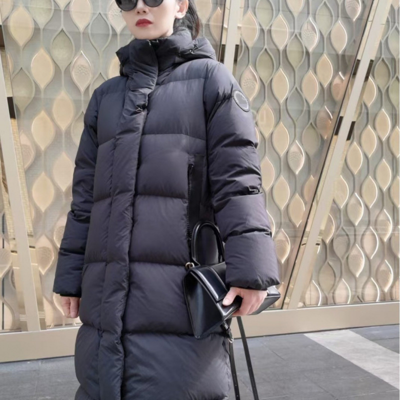 Oversized Goose down Parka Coat by Ouyang Nana, Byward Black Label, Same Style as Canada Goose, High-End Winter Jacket Oversized Goose down Parka Coat by Ouyang Nana, Byward Black Label, Same Style as Canada Goose, High-End Winter Jacket