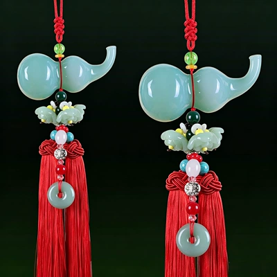 Car hanging car pendant perfume security talisman - green-jade-gourd-red-tassel-lotus-style