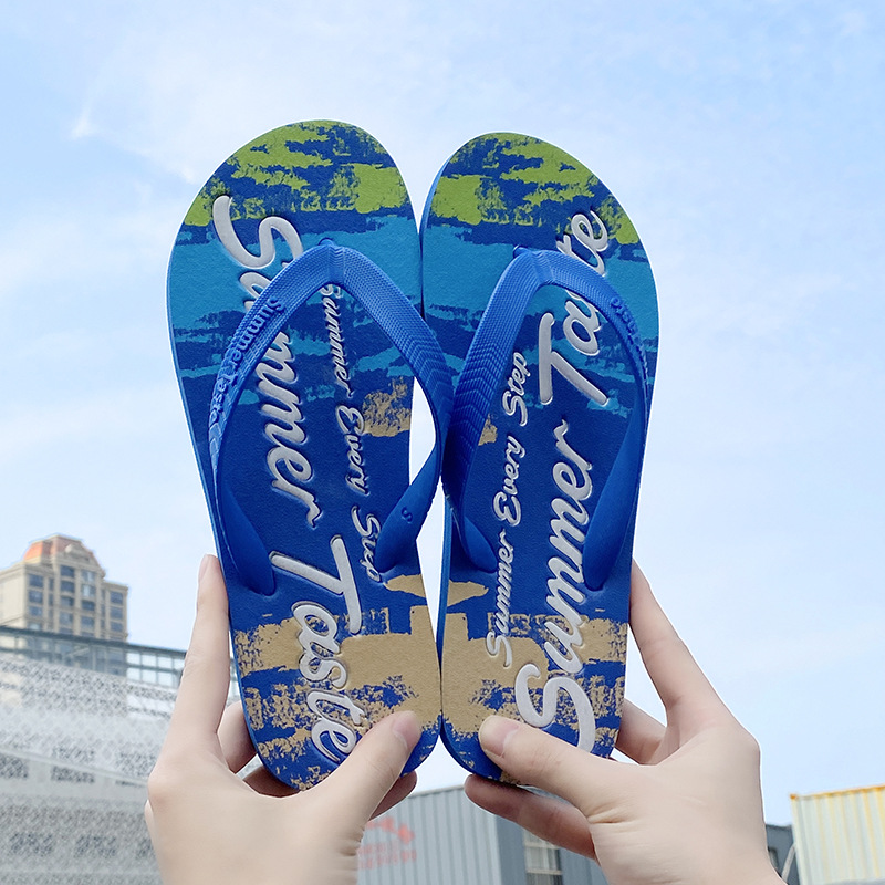 Zapatillas al por mayor para hombres zapatillas de baño estudiantes antideslizantes nuevos clipes versátiles baños transpirables simple turismo de playa