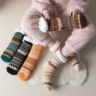 Lamb Wool Socks for Women, Winter Thickened Warm Home Sleep Socks, Silicone Non-Slip Floor Socks, Mid-Tube Women's Socks, Anti-Freeze