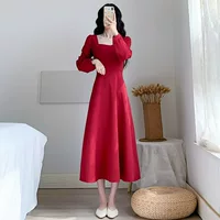 Длинное платье (женщины) в британском стиле, линия А, квадратное декольте, весна
