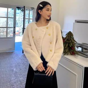 �������͸߶�Ů�bCE������С���L�W���q�̿�h��Ƥ��ë�q�q���׶�