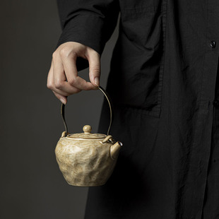 Powder lead handmade beam pot ceramic belt filter teapot warm teapot retro Japanese style ceramic pot