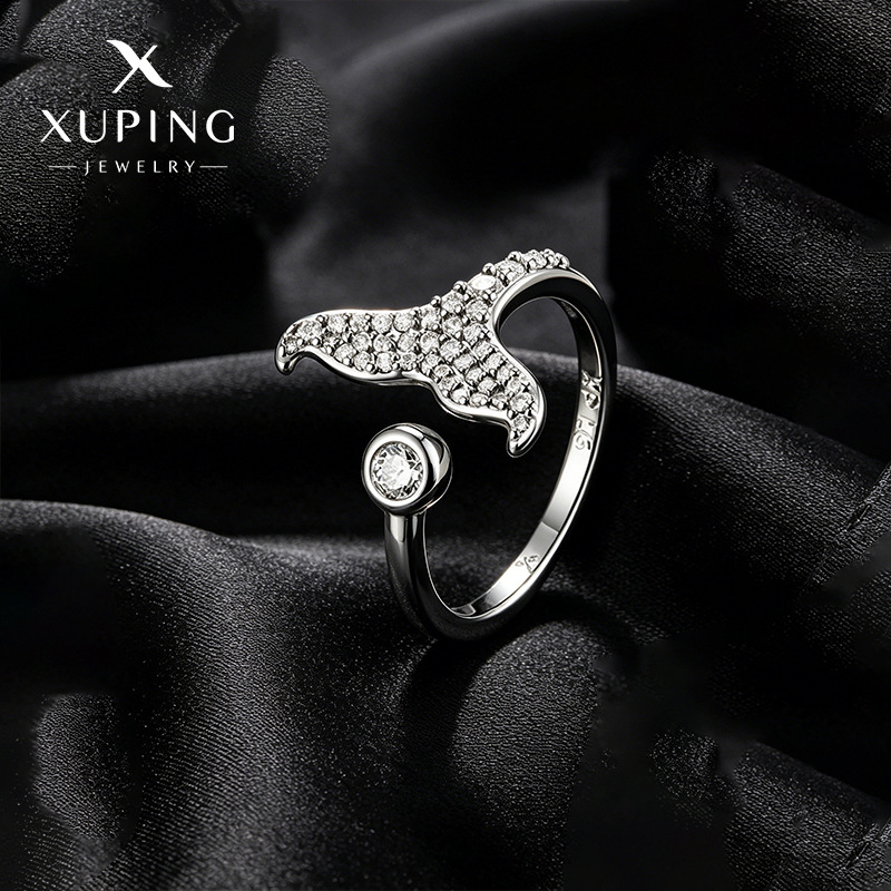 Xuping diseño de nicho simple de cola de pez abierto anillo de aleación de cobre chapado blanco de vacaciones dulce temperamento joyería de mano mujer