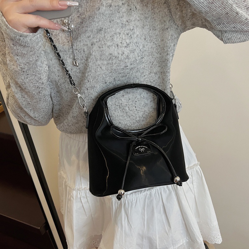Bolso de moda coreano 2025 nuevo bolso de cadena bolso de hombro con textura esmerilada bolso de mensajero con lazo lindo