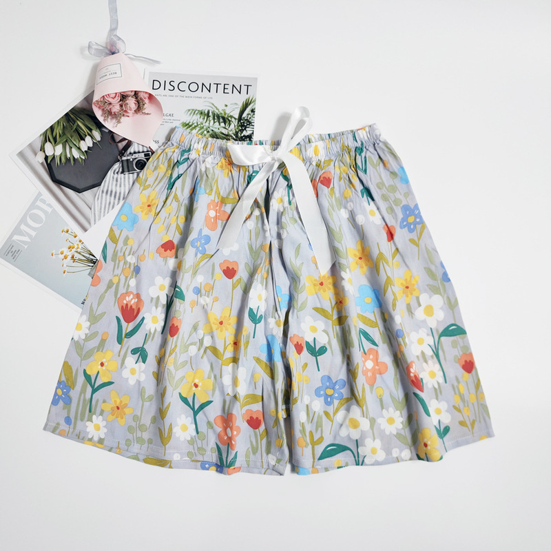 45-Count Cotton Silk Shorts for Women, Summer Breathable Rayon Large Size Ultra-Short Pants, Beach Pants, Sleep Pants, Casual and Suitable for Wearing Outside