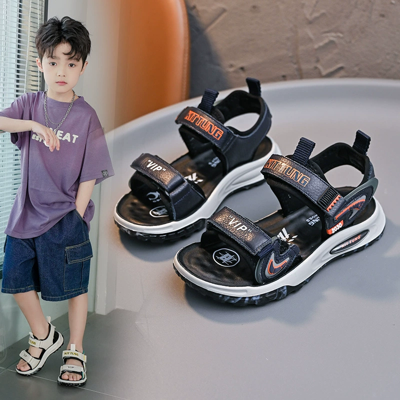 Модные летние сандалии для мальчиков 2025 года в корейском стиле, кожаные пляжные туфли для детей постарше и малышей, трендовые