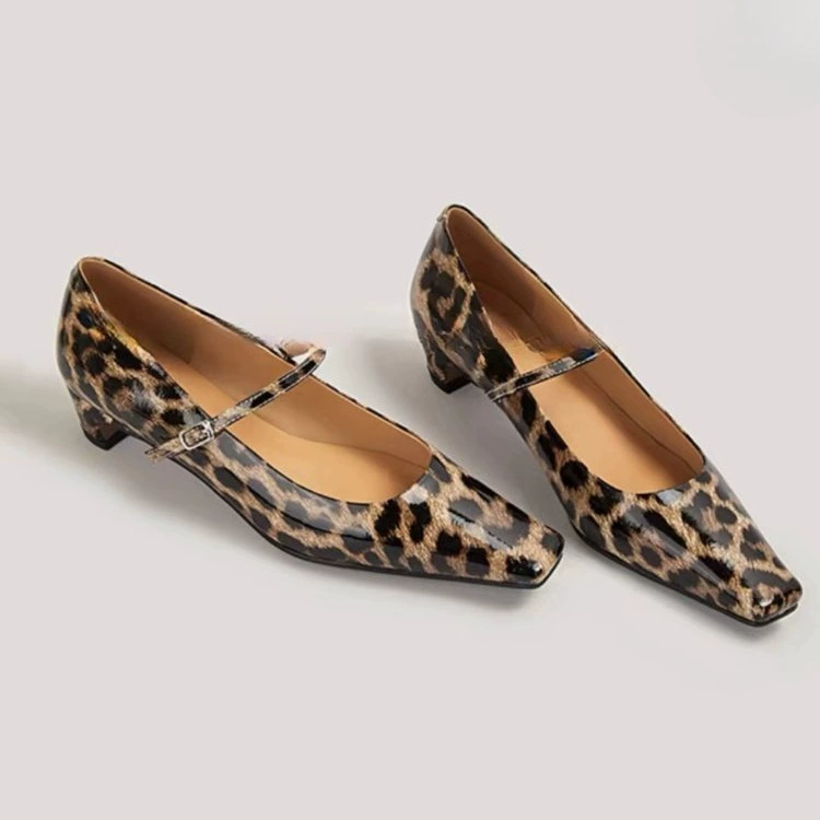 Окрашенные кожаные женские туфли Мэри Джейн 2024 новый леопардовый принт маленькая квадратная голова с низким каблуком и неглубоким ртом