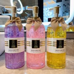 Duobiko 弓花びらシャワージェル大容量ファミリーシャワージェル保湿香水シャワージェル長期的な香り
