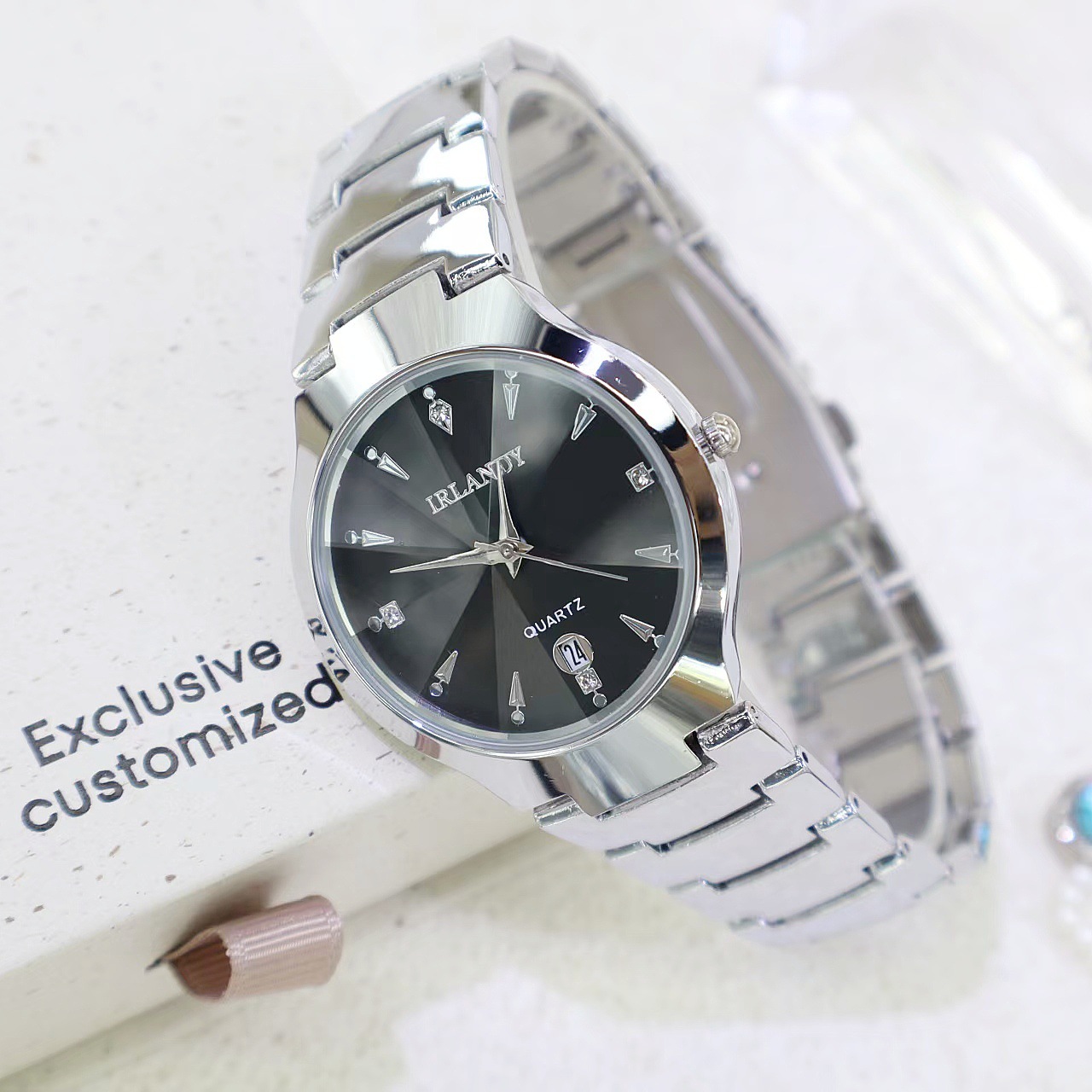 Cross-Border New Fashion Couple Watch Alloy Strap Round Dial Calendar Quartz Watch Personalized Pair Watch Wholesale
