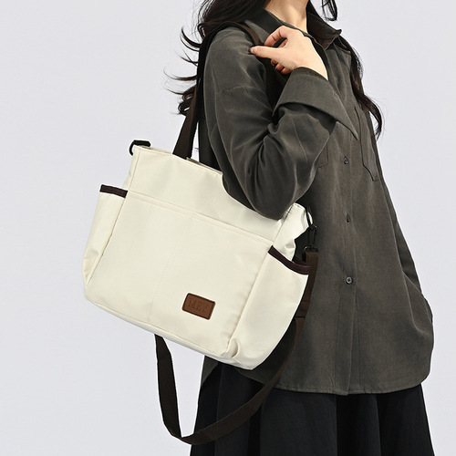 Commuter bag for women, 2026 new fashionable casual large-capacity underarm bag, portable Tote bag, simple