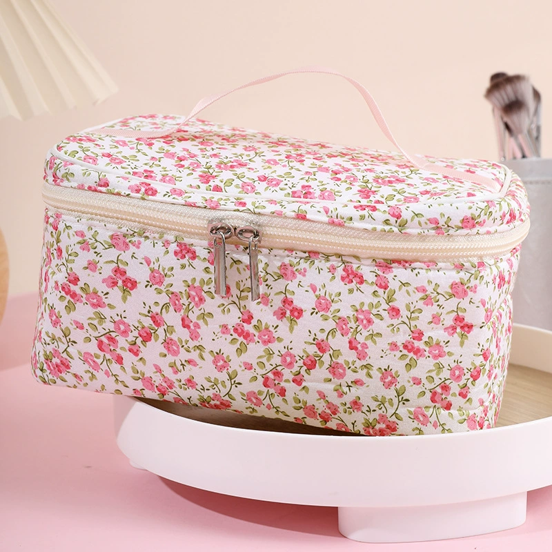 Handheld Capacious Cosmetic Bag (Capacious), Floral Print, 20×12×12 cm, High-Quality Storage