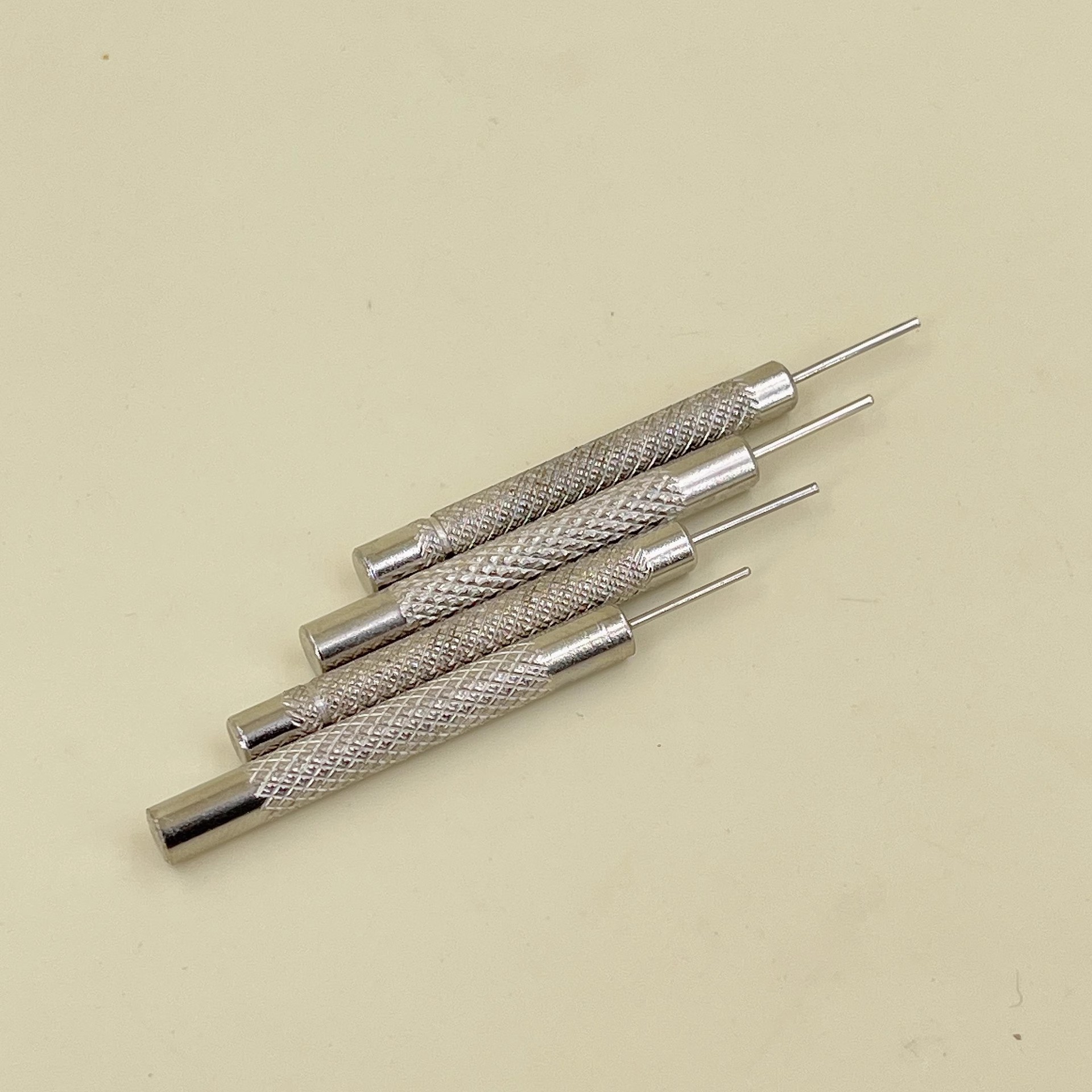 修表工具配件 钢带调表针 表带调节 调表器顶针 冲针 拆表链 小冲