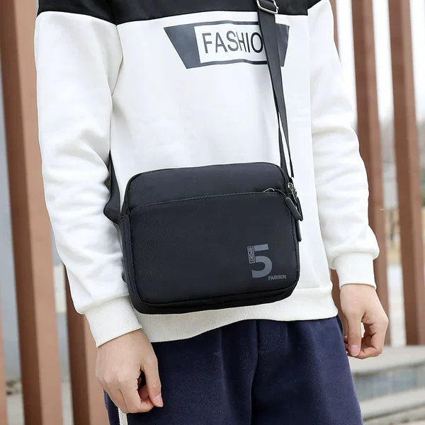 Customized Work Clothing Shoulder Crossbody Bag for Men and Women, Trendyy Black Zipper Bag, Simple Casual Sports Bag for Travel