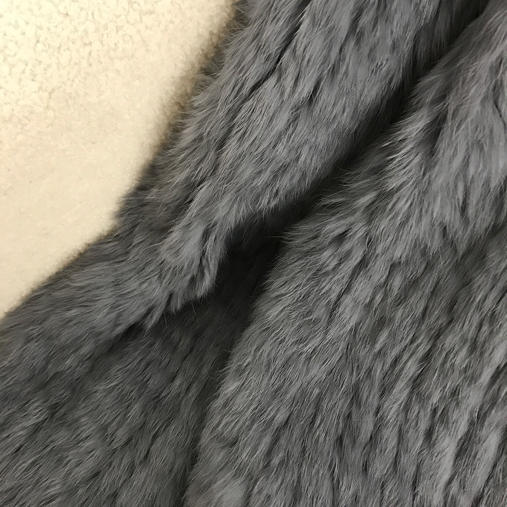 Abbigliamento da donna Nuovo autunno e inverno Criptato ispessito fatto a mano a doppia faccia tessuto con cappuccio corto in pelliccia di coniglio per le donne stile giovane_voghion.com