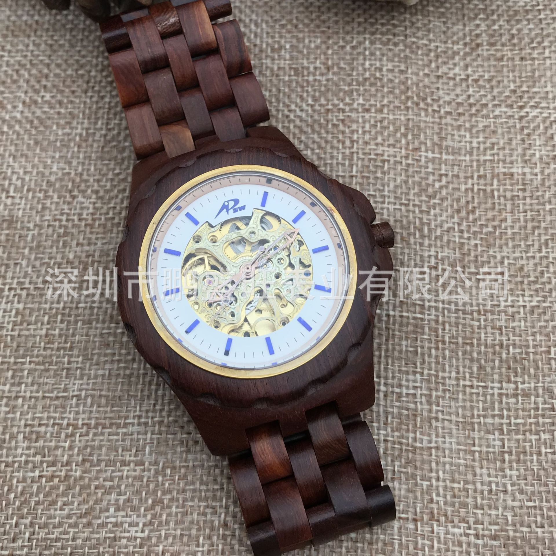 厂家直销休闲复古镂空机械表 双按扣红檀木表壳表带 可定制