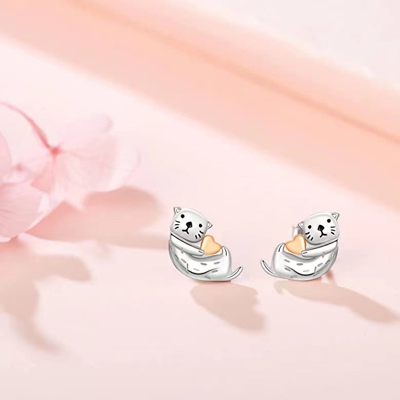 1 Pair Simple Style Animal Metal Copper Ear Studs display picture 1