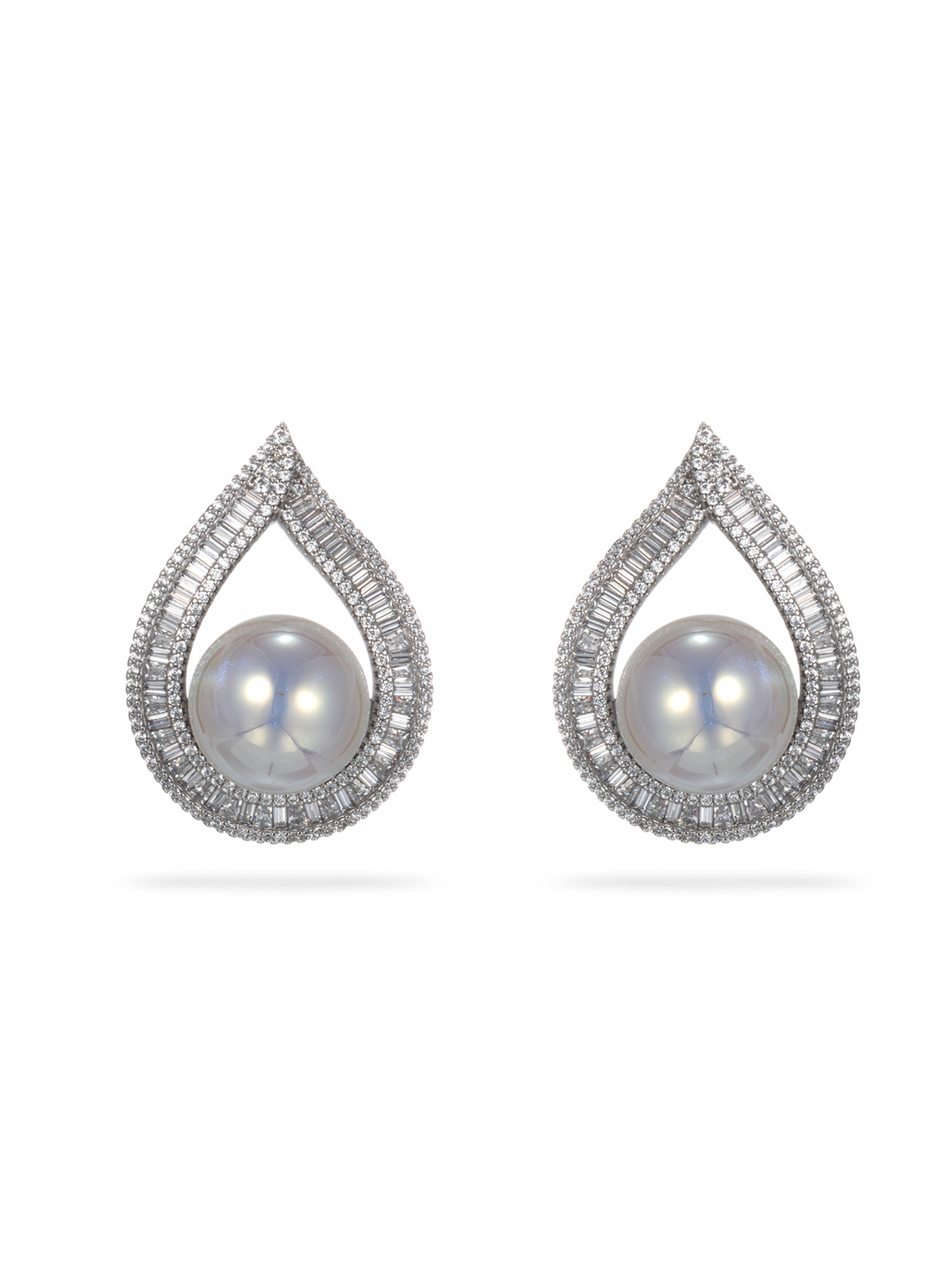 Pendientes de perlas de imitación en forma de gota de agua de aleación de cobre xuping pendientes de perlas de alta costura de verano pendientes de orejas elegantes retro europeas y americanas