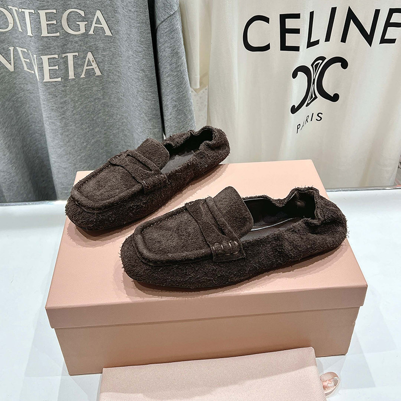 Dongguan Houjie ~ 2025 nuevo confort de suela suave no se cansa, estampado de leopardo de un pie, zapatos de frijol, zapatos Lefour.