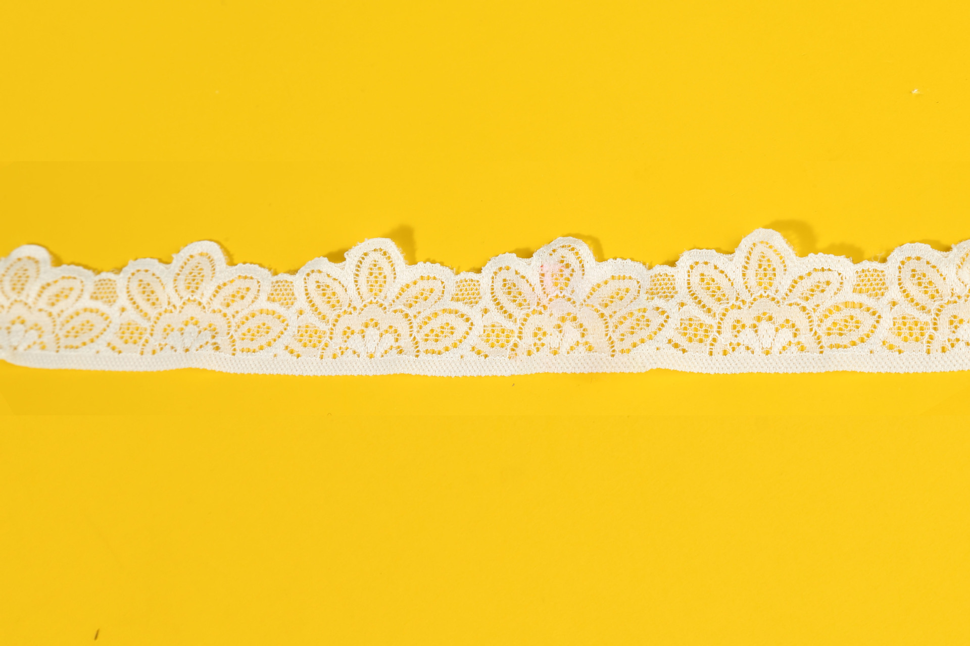 Accesorios de encaje de nylum blanco, decoración hueca de borde ancho de alta gama, cuello, falda, cortina, tela de mesa al por mayor