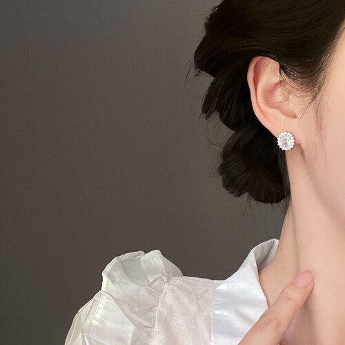 Pigeon eggs_Gentle temperament earrings niche design earrings for women sterling silver high-end jewelry
