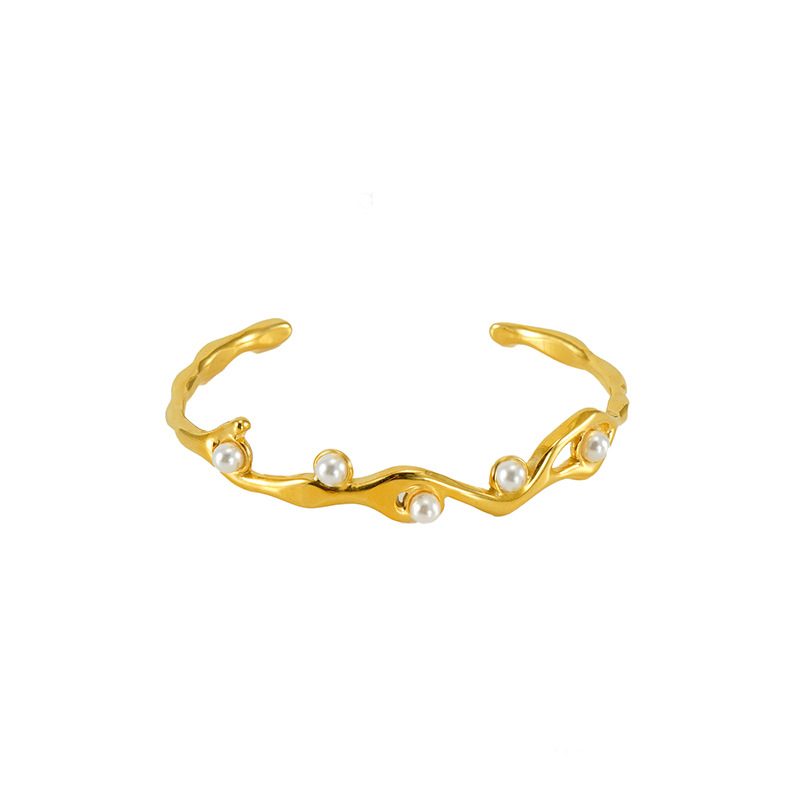 2024 nuevo lujo ligero INS temperamento 18K oro perla diseño personalidad de moda pulsera de acero de titanio mujer fábrica directa