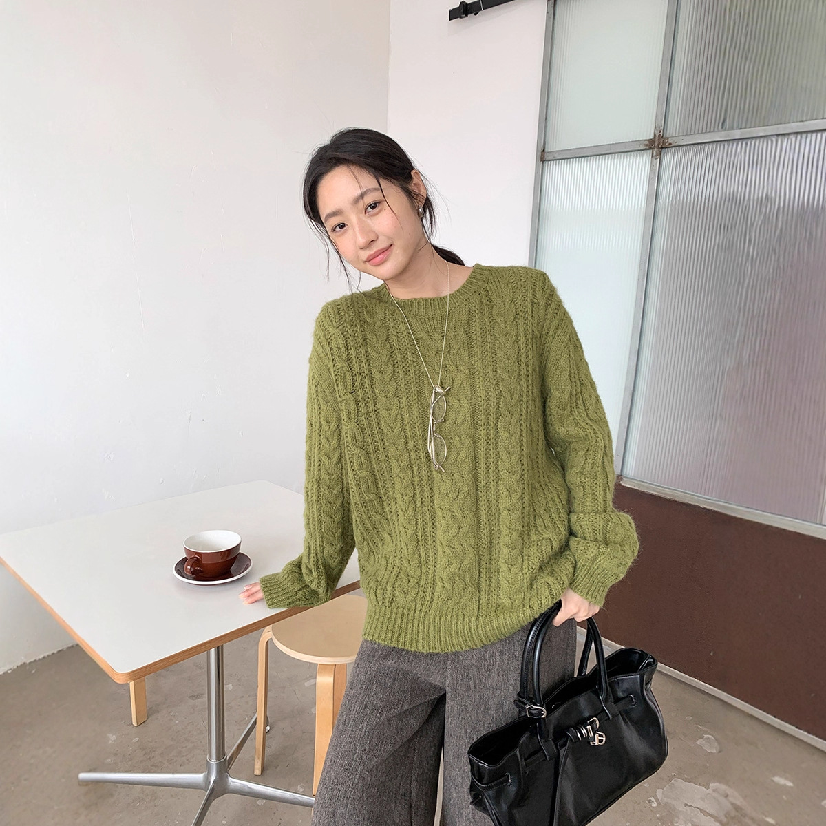 广州十三行2025冬季韩系慵懒风羊毛保暖纯色圆领麻花毛衣女03426