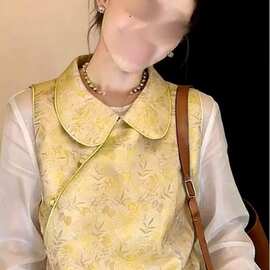 新中式国风黄色娃娃领马甲2026春季新款女减龄甜美流苏外搭马夹