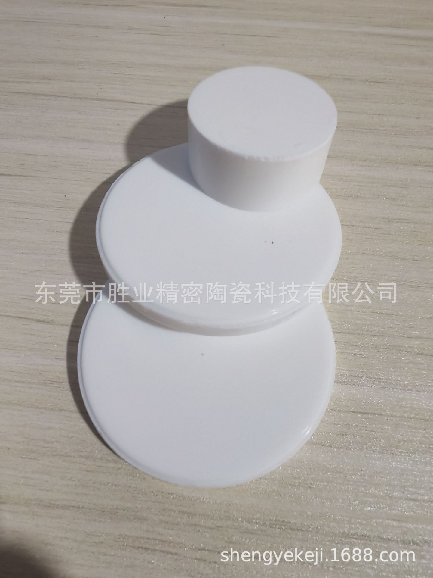 �߷���΢����ˮ�մɣ���ˮ��60%����ˮ�մɣ���������ˮ�ʴ�