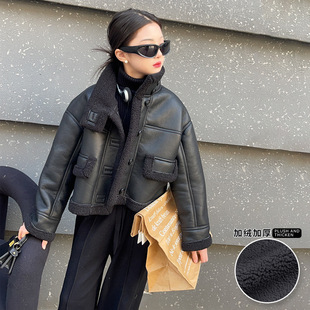 Girl's 2023 autumn and winter thickened fur integrated lambswool fur coat retro stand collar short motorcycle clothing