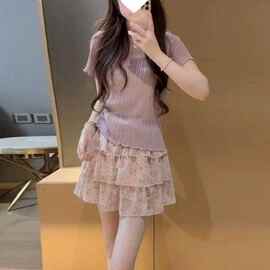 漂亮一整套夏装女2026超火韩系边短袖T恤碎花短裙两件套