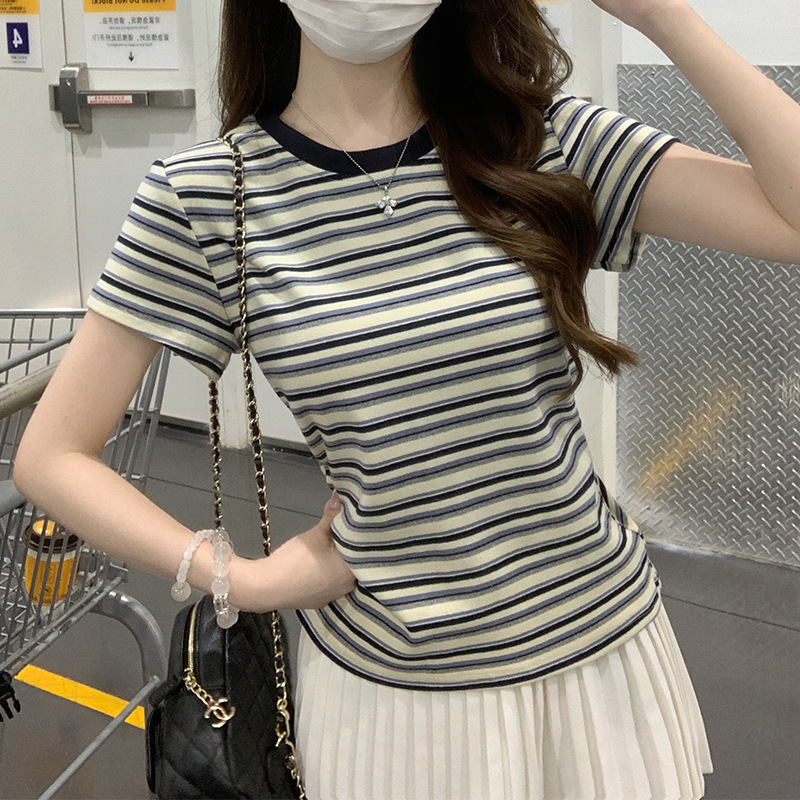 French Versatile Slim-Fit Short-Sleeve T-Shirt for Women 2025 Summer Korean Version Round Neck Color-Block Striped Cropped Top Wholesale French Versatile Slim-Fit Short-Sleeve T-Shirt for Women 2025 Summer Korean Version Round Neck Color-Block Striped Cropped Top Wholesale