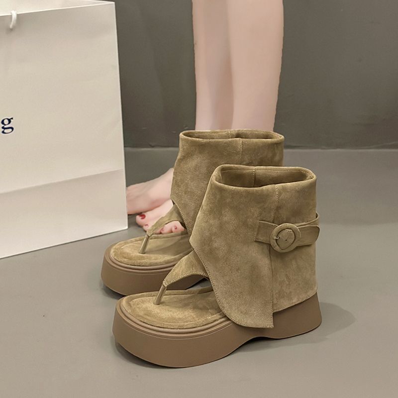 Sandalias de mujer de primavera de 2026 nuevo nicho de diseño de botas de sandallas de suela gruesa de estilo retro sandalias de barril corto