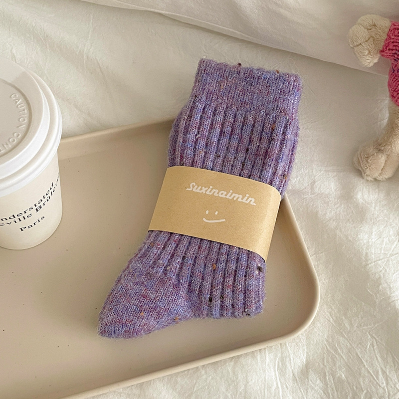 Suxinaimin calcetines de lana de las mujeres Otoño e Invierno engrosado forrado de lana hilo de punto cálido calcetines japoneses de media pantorrilla calcetines de pila Zhuji