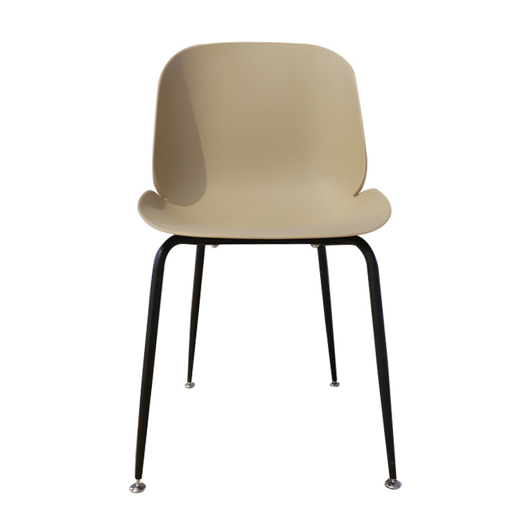 silla de comedor de plástico nórdica moderna simple taburete de escritorio y silla de mesa red tienda de té de leche roja silla de maquillaje nórdica