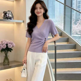 好看交叉V领紫色针织衫短袖T恤女2026夏胖mm收腰显瘦不规则上衣