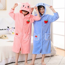珊瑚绒儿童浴袍 带袖连帽可穿式儿童浴巾秋冬款中大童连帽浴袍