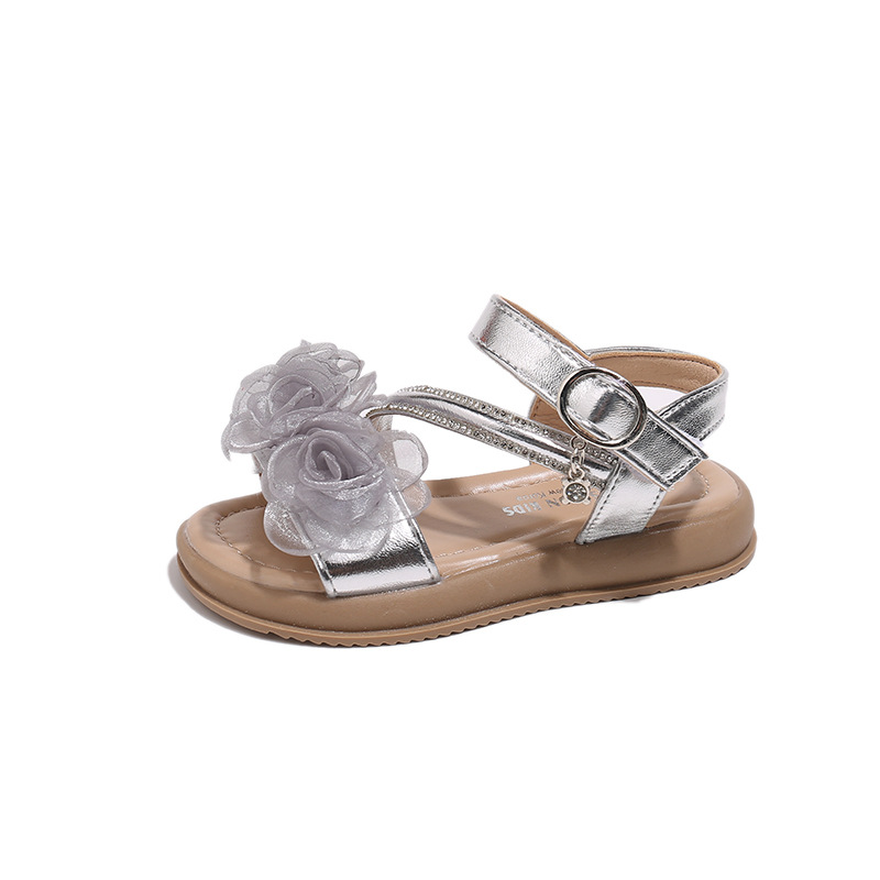 Niñas sandalias de moda versátiles princesa 2026 verano nuevo niño flores hueco zapatos de playa zapatos de soleas suaves image 6