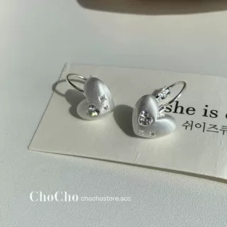 高级感拉丝爱心金属耳扣女小众个性精致优雅时尚通勤百搭耳环耳饰