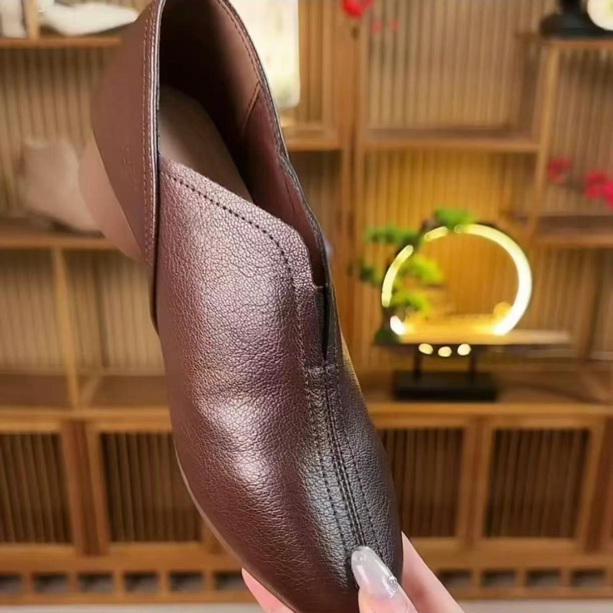 Vintage tacones profundos zapatos de una sola boca 2026 primavera y otoño nuevos zapatos de cuero cómodos de estilo francés con una sola sola pie suave