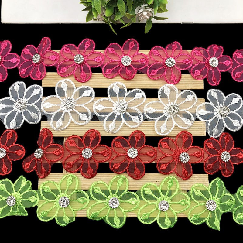 现货供应5cm多彩钉珠花边DIY服装蕾丝花边花朵饰品婚纱服装等辅料