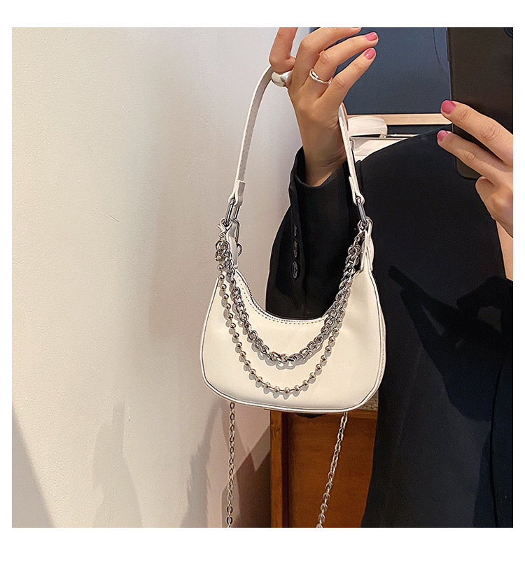Fashion Solid Color Chain Zipper Underarm Bag display picture 3