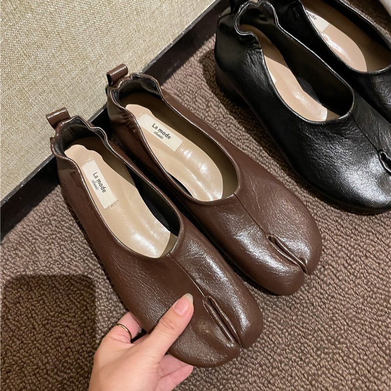 2024 Autumn Retro Split Toe Pig Trotters Casual and Easiest for Match Thick Heel Beanie Shoes Single Shoes for Women Korean Version Ins 2024 Autumn Retro Split Toe Pig Trotters Casual and Easiest for Match Thick Heel Beanie Shoes Single Shoes for Women Korean Version Ins