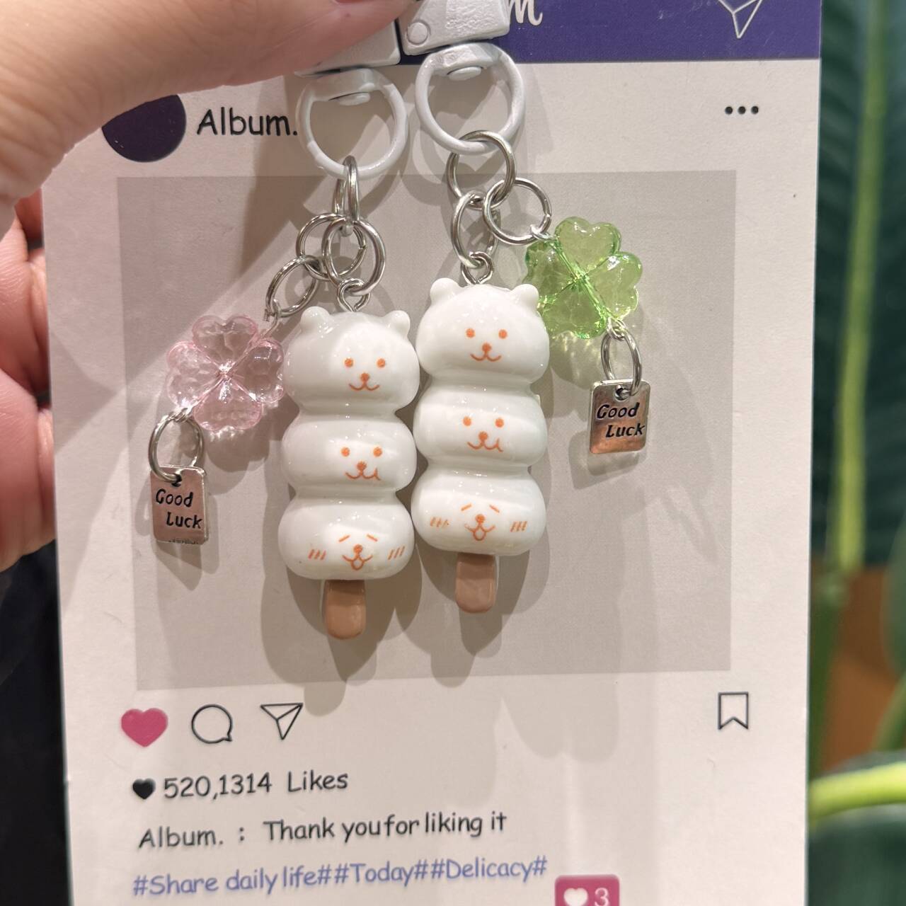 Four-Leaf Clover Self-Deprecating Bear Keychain Super Cute and Sweet Cartoon Girl Mobile Phone Chain Bag Bestie Pendant Gift