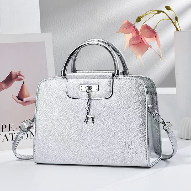 Nuevos ciervos colgantes bolsos de mano bolsos de hombro de moda casual diarios versátiles bolsos de transporte transfronterizos