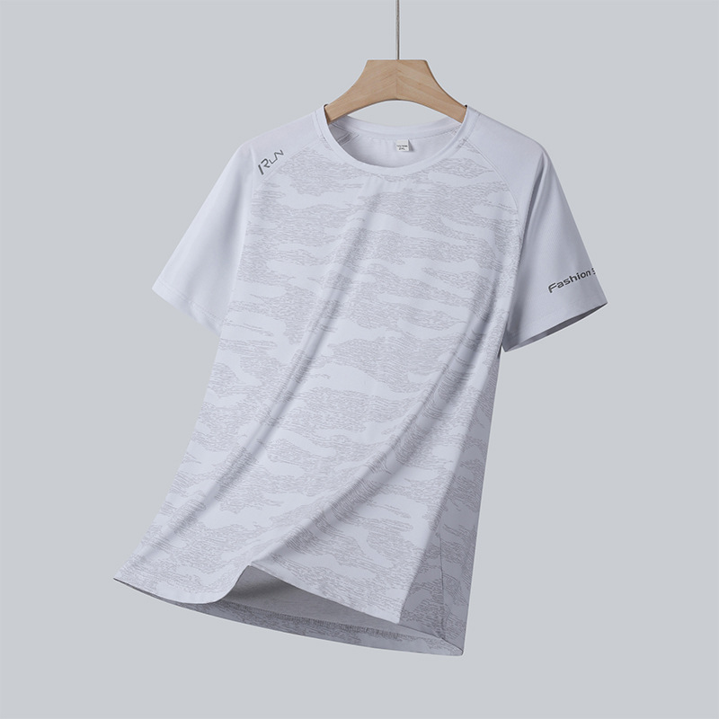 Nuevas camisetas de manga corta de secado rápido de verano de hielo para hombres de mediana edad, media manga suelta de acondicionamiento transpirable, camisas deportivas de carrera