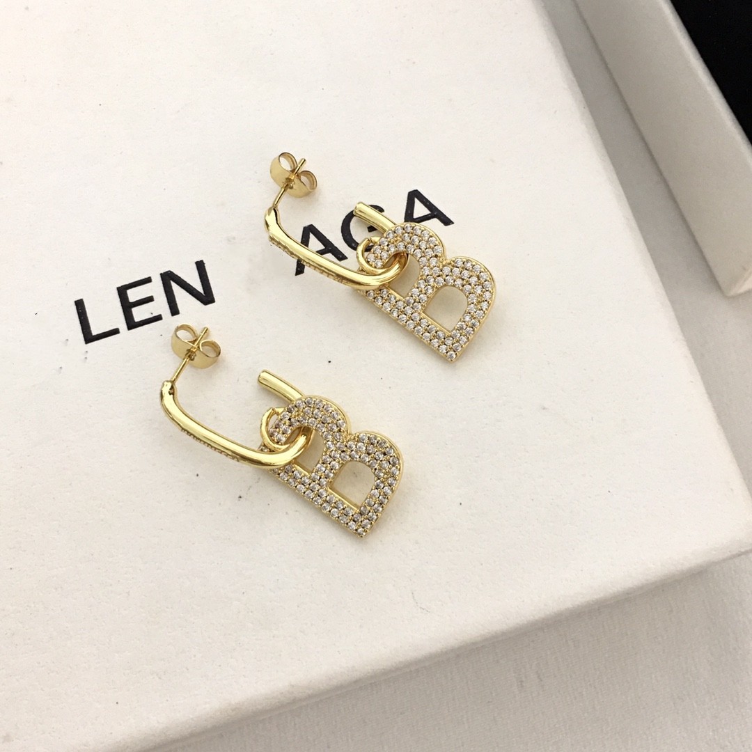 hmqViviiyNSAyin9WuaRt6t4HaNIYu4WkyA8