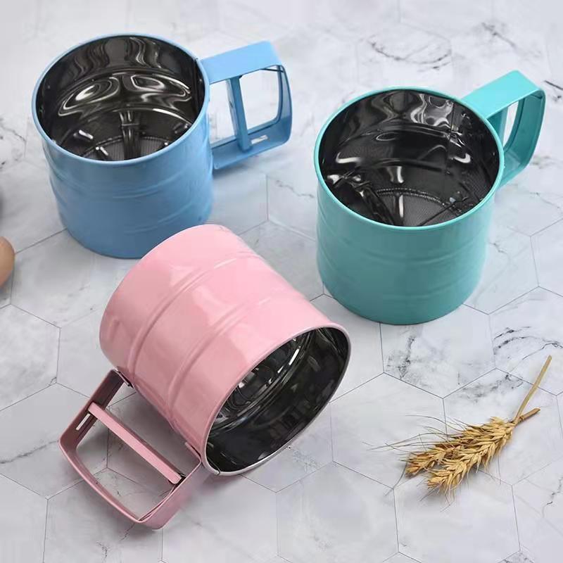 tamiz de harina de acero inoxidable para hornear tamiz de superficie de filtración de polvo de azúcar tipo taza de malla de agujero de mano