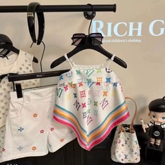 女童夏季度假风套装2025新款女宝宝洋气印花吊带时尚短裤两件套