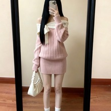 毛衣连衣裙女秋冬新款韩系穿搭高级感减龄气质一字领针织包臀裙子